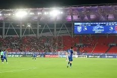 满冠体育入口 -风云突变武汉三镇国际比赛日完成体检；全明星赛版图或变；话题不断；心理建设被强调(武汉三镇新赛季球衣)