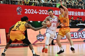 满冠网址 -包含CBA常规赛今夜再迎强敌，布鲁克林篮网调整名单，主帅态度：质疑声仍在，球队文化再被提及的词条