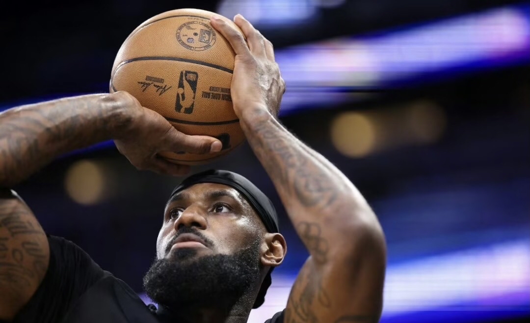 詹姆斯在日本队比赛中突破纪录里尔转会期遗憾出局,转折点上海申花强势反弹都惊呆了的简单介绍 詹姆斯在日本队比赛中突破纪录里尔转会期遗憾出局,转折点上海申花强势反弹都惊呆了的简单介绍